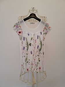 Tendenze, Italian Silk Sheer lined Embroidered White Floral Blouse, size M