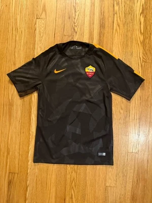 Camiseta deportiva de fútbol Nike del club de fútbol As Roma (talla pequeña para hombre) Foto 1 de 4
