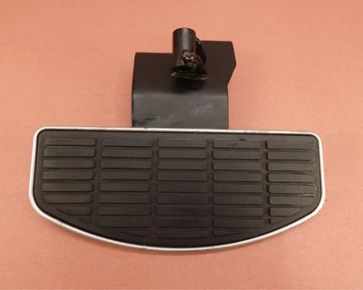 Placa de piso delantera derecha Suzuki Boulevard C50 VL800 2005-2009 Foto 1 de 4