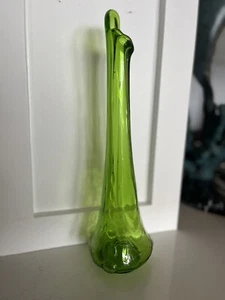 Vaso tre dita oscillante Kanawah vetro verde metà secolo moderno alto 13,25” - Foto 1 di 11