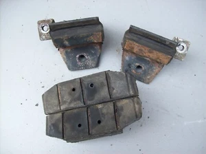 Porsche 968 944 Turbo S2 Rubberized Rear Torsion Suspension Mounts - 14 - Foto 1 di 6