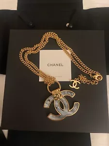 Chanel Classic CC Logo Pendant Gold-tone Chain Necklace Metal Resin 23A - Picture 1 of 20
