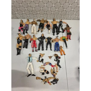 Konvolut 20+ WWE Wrestling Action Figuren Lot verschiedene Wrestler TEILE DEFEKT - Bild 1 von 6