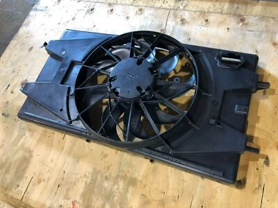 Pontiac G5 2009 cupé 2,2 L i4 radiador delantero ventilador de refrigeración motor OEM Foto 1 de 4