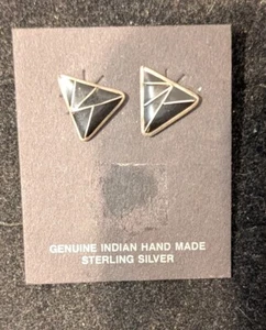 Tiny Vintage Zuni Triangle Black Onyx Sterling Silver Post Earrings 1/2" - Picture 1 of 2