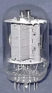17GE5 RÖHREN AMPEREX GEBRAUCHT GETESTET & VERPACKT VINTAGE KOMMERZIELLER ÜBERSCHUSS - Bild 1 von 3