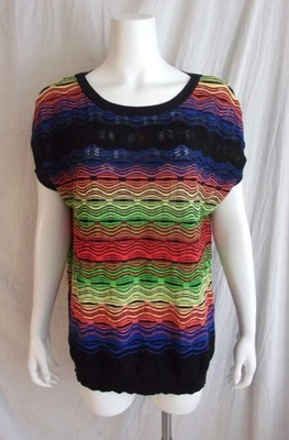 Camiseta túnica tejida Missoni Italia ondulada en zig zag Chevron colorida arco iris Foto 1 de 4