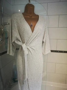 River island dress - Picture 1 of 19