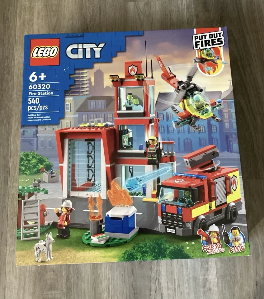 LEGO CITY: Estación de Bomberos 60320 NUEVO en Caja Foto 1 de 4