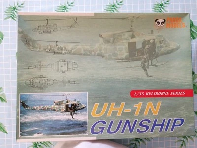 PANDA MODELS 1/35 UH-1N GUNSHIP ITEM N° 35009 - Immagine 1 di 4