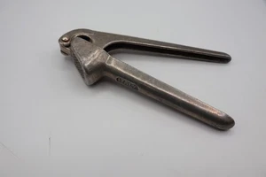Vintage Handheld Manuelle Aluminium Knoblauchpresse - Dut's Deals - Bild 1 von 6