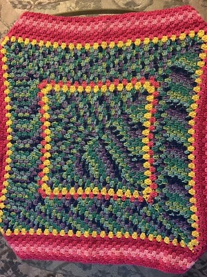 Manta de bebé de ganchillo, manta para regazo, rosa, amarillo, púrpura, azul, 39”x39”, hecha a mano Foto 1 de 4