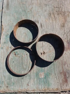 ANTIQUE PRIMITIVE WAGON Wheel Hub Rings Handmade Steel - Foto 1 di 17