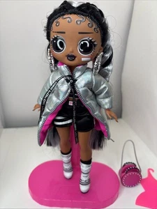 LOL Sorpresa OMG Moda Muñeca 10" Figura “B Gurl Dance Dance” Con Cartera - Imagen 1 de 12