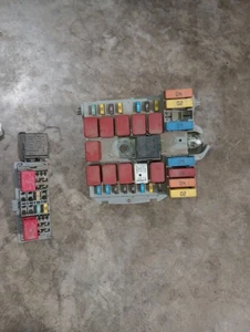 Módulo de caja de fusibles de distribución de energía IPM RAM PROMASTER 1500 2500 3500 2014-21 - Imagen 1 de 4