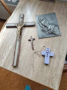 Betende Hände/verschiedene Kreuze - Bild 1 von 7