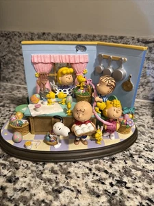 The Peanuts Gang Danbury Mint It's The Easter Beagle Charlie Brown - Bild 1 von 16