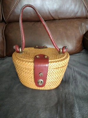 1950's Aigner Wicker Purse Great Cond. 8 In Across ,5 1/2 In Wide, 4 In Deep - Image 1 of 4