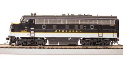 Broadway Limited 8342 HO Scale Southern EMD F3A Tuxedo Scheme Diesel #4185 - Image 1 of 4