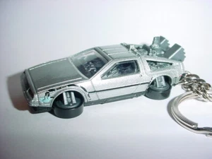 HOT 3D SILVER DELOREAN DMC BACK TO THE FUTURE CUSTOM KEYCHAIN keyring Hot Wheels - Picture 1 of 4