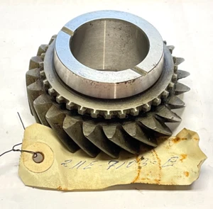 FORD ZEPHYR 4 MK III 1962-66 + THAMES, SECOND GEAR ASSY 211E-7103-E NOS! - Picture 1 of 7
