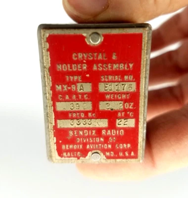 VINTAGE BENDIX RADIO QUARTZ CRYSTAL MX-9 A, #E1178 USA - Image 1 of 4