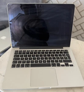 macbook pro retina 15 2012 core i5 8 go de ram 128 go ssd en bon etat - Afbeelding 1 van 9