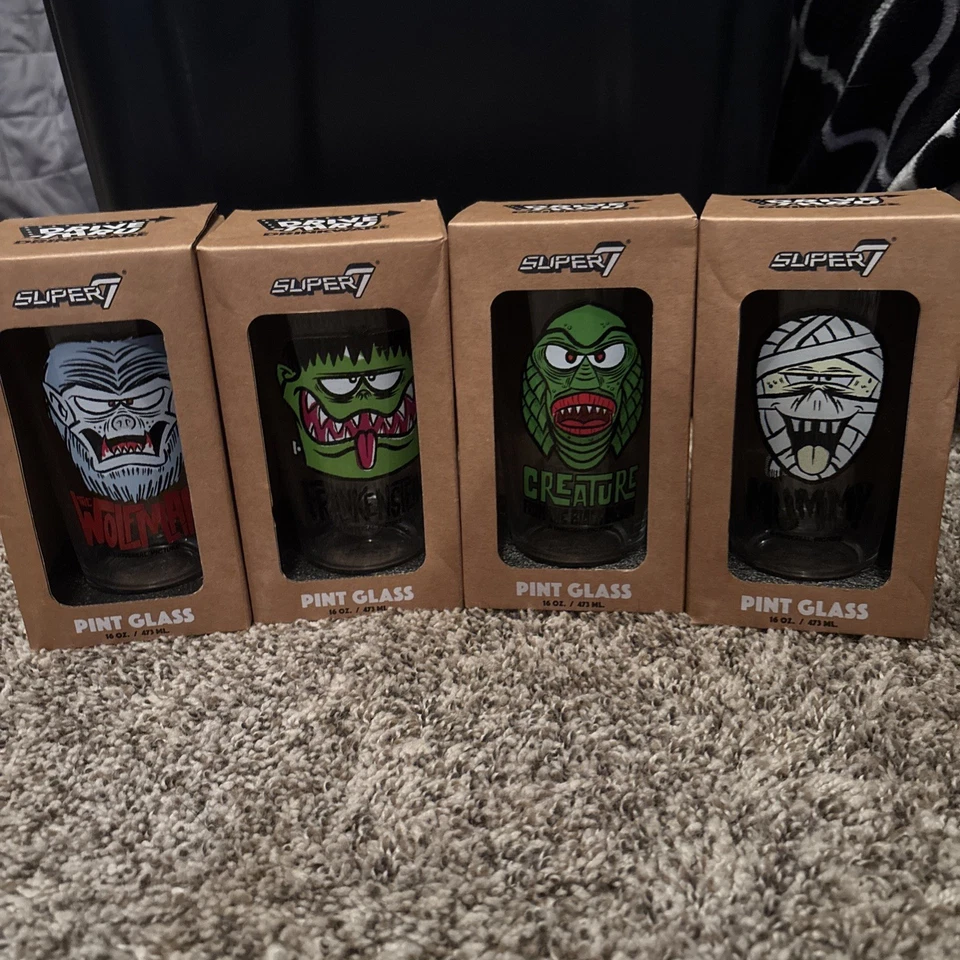 Super7 - Universal Monsters Drinkware - FreakyFaces The Wolfman