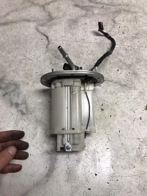 09 Yamaha XVS920 XVS 950 A V Star bomba de gasolina combustível gasolina  - Imagem 1 de 4