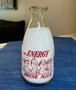 Red Pyro Quart Bottle Los Angeles California CDPI Military For Energy Drink Milk - Picture 1 of 3