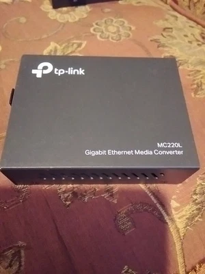 TP-LINK Gigabit Ethernet Media Converter MC 220L(at&t) - Image 1 of 4
