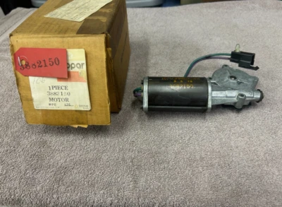 74-84 CHRYSLER PLYMOUTH  FURY IMPERIAL CORONET RH WINDOW MOTOR 3882150 OEM NOS * - Image 1 of 4