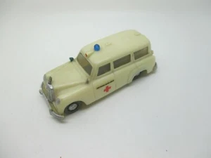 Siku Ambulanza V71 Binz MB 180 (Schub33) - Foto 1 di 5