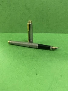 Vintage PARKER 75  925 STERLING SILVER Fountain PEN Gold Trims 14k Gold Nib R3 - Picture 1 of 24