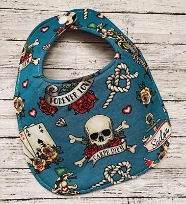 Babero de bebé tatuaje Sailor Pirates Foto 1 de 2