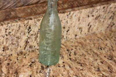 Botella de Coca-Cola Huntington, WV lado recto buen ejemplo Foto 1 de 4