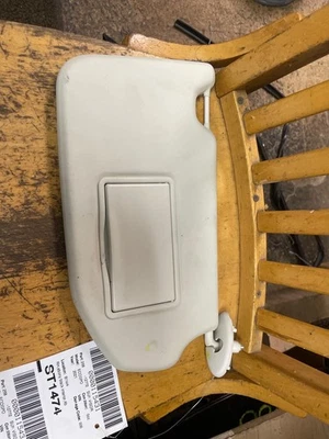 OEM PASSENGER SIDE GRAY Sun Visor FORD ECOSPORT Right 21 22 Foto 1 de 4