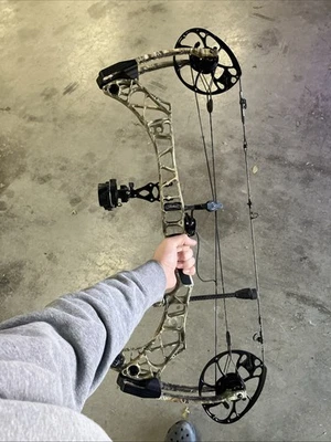 Mathews VXR 28 DW(70#) DL(28.5) Hunt Ready - Image 1 of 4
