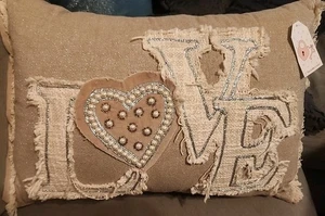 LOVE handgefertigtes verziertes Dekokissen Wohndeko NEU mit Etikett 20x14 hergestellt in Indien  - Bild 1 von 6