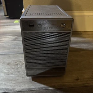 Netgear ReadyNas NV+RND4000 Network Storage Enclosure USED-NO Hard Drive 4 Bays - Photo 1/6