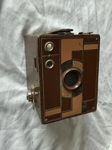 Vintage Eastman Kodak No 2A Beau Brownie Doublet Lens Art Deco Style Film Camera - Foto 1 di 12