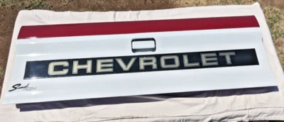 De colección Despegue Temprano OEM 1982-93 Chevy S10 Pickup Puerta Trasera Granate Blanco Foto 1 de 4