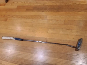 Odyssey Divine Line Blade 32” Putter RH - Picture 1 of 7