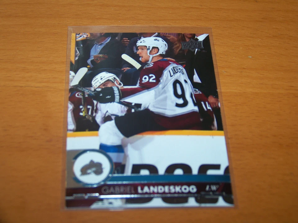 AVALANCHE GABRIEL LANDESKOG 2017-18 UPPER DECK #296 - Image 1 of 1