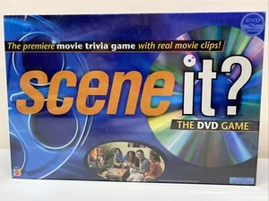 MATTEL Scene It? 2003 edición de lujo DVD tablero fiesta trivia juego clips de películas nuevo en caja - Imagen 1 de 10