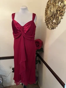 Neu mit Etikett Maggy London Damengröße 14 Chile rot 100 % Seide Kleid - Bild 1 von 18