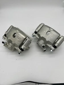 MITSUBISHI DELICA L400 REAR BRAKE CALIPER SET, PE8W, PD6W, 4M40 - Bild 1 von 3