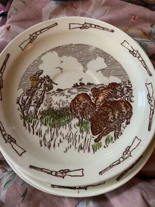 Saucer Vernon Kilns Winchester 73 Frontier Days Hand Painted c. 1950 -1954 - Picture 1 of 2