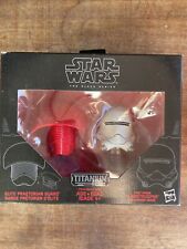 Hasbro  C1542  Star Wars Titanium Series Elite Praetorian Guard and First Order