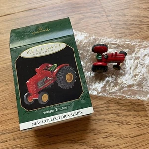 1997 Hallmark Ornament MINIATUR antike Traktoren #1 in Serie - Bild 1 von 3